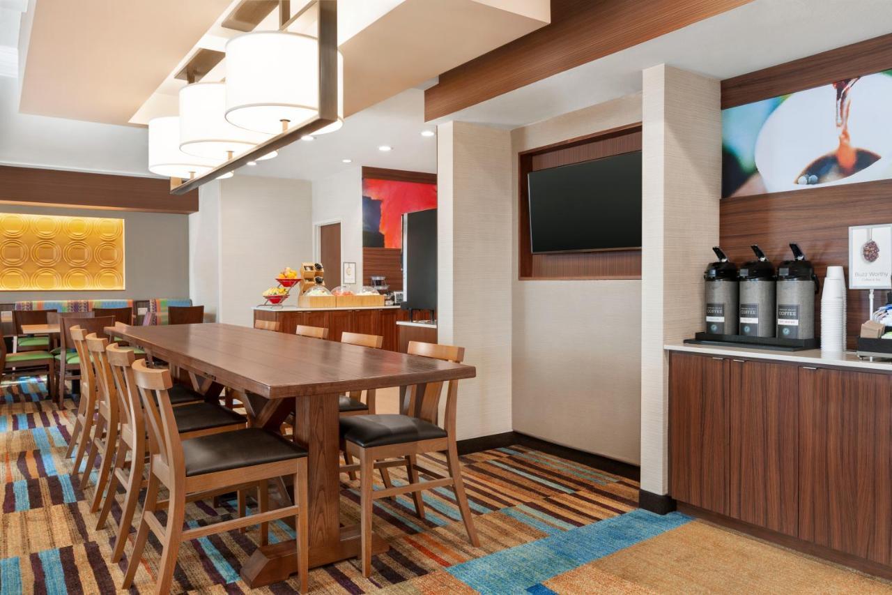 Fairfield Inn Roseville Exteriör bild